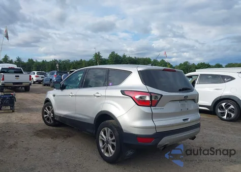 2017 Ford Escape Se из США, поврежденный, VIN 1FMCU9GD7HUC83267